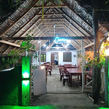 Ocean Oasis Restaurant And Rooms Trincomalee Εξωτερικό φωτογραφία